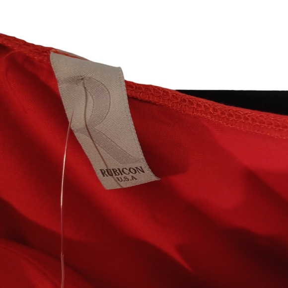 RUBICON Red Strapless Stretchy Asymmetrical Floral Bandeau Top Small NWT - Picture 7 of 9